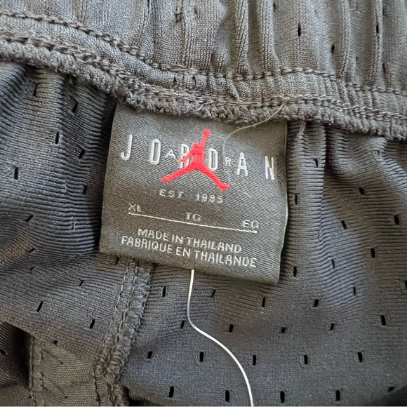 ✔️NWT✔️ NIKE Jordan Sport Dri-Fit Mesh Graphic Shorts - Picture 12 of 13